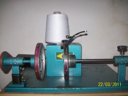 Maquina de Enrolar Linha